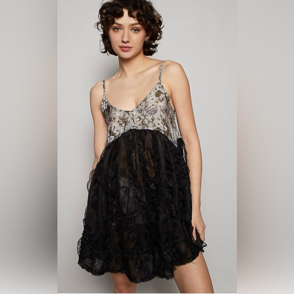 POL NEW Luna Whisper Contrast Baby Doll Top NWOT - Picture 1 of 4